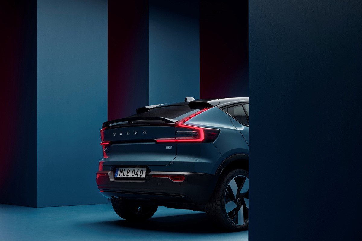 Nuevo Volvo C40: la marca sueca aumenta su gama con un SUV coupé eléctrico