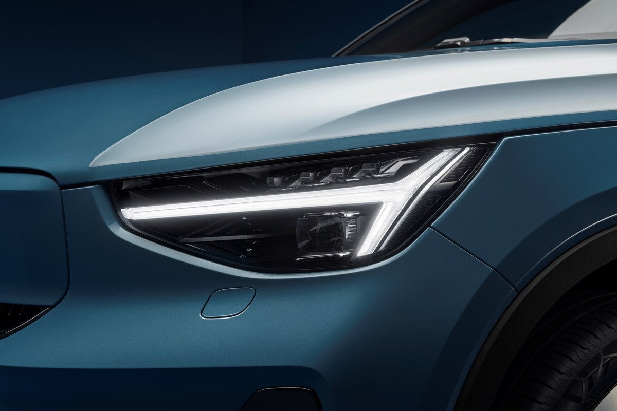 Nuevo Volvo C40: la marca sueca aumenta su gama con un SUV coupé eléctrico