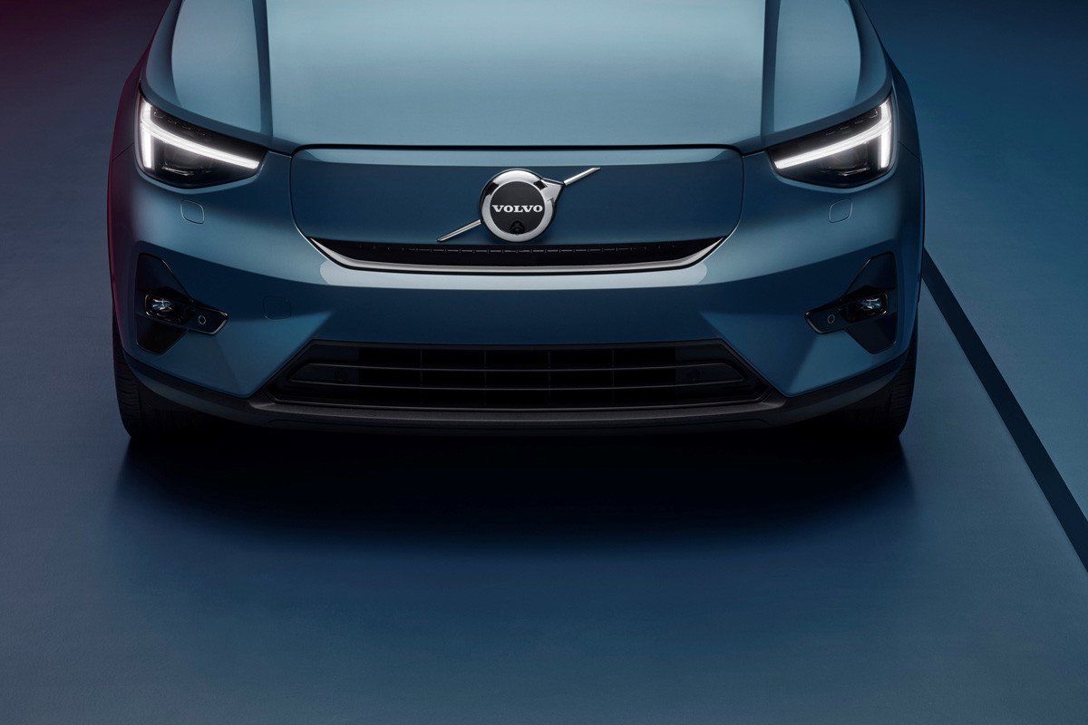 Nuevo Volvo C40: la marca sueca aumenta su gama con un SUV coupé eléctrico
