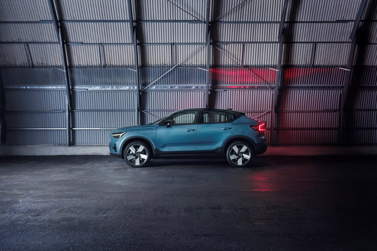 Nuevo Volvo C40: la marca sueca aumenta su gama con un SUV coupé eléctrico