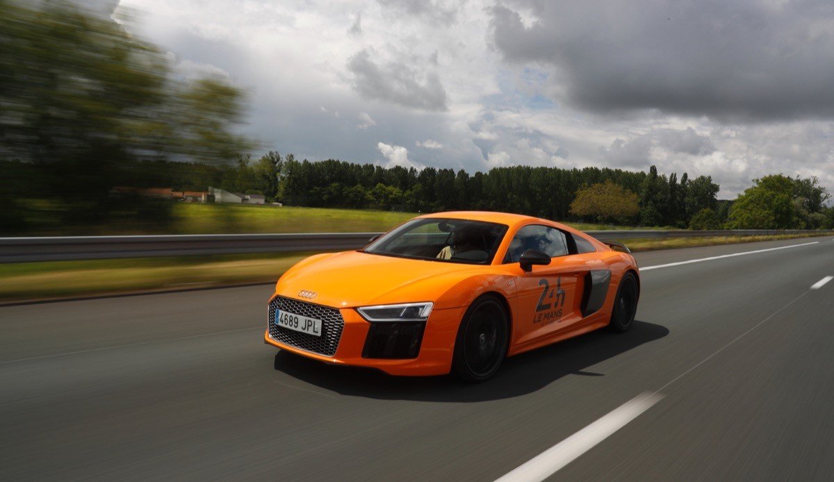 Prueba: de Madrid a Le Mans en un Audi R8 V10 plus