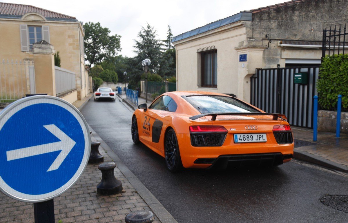 Prueba: de Madrid a Le Mans en un Audi R8 V10 plus