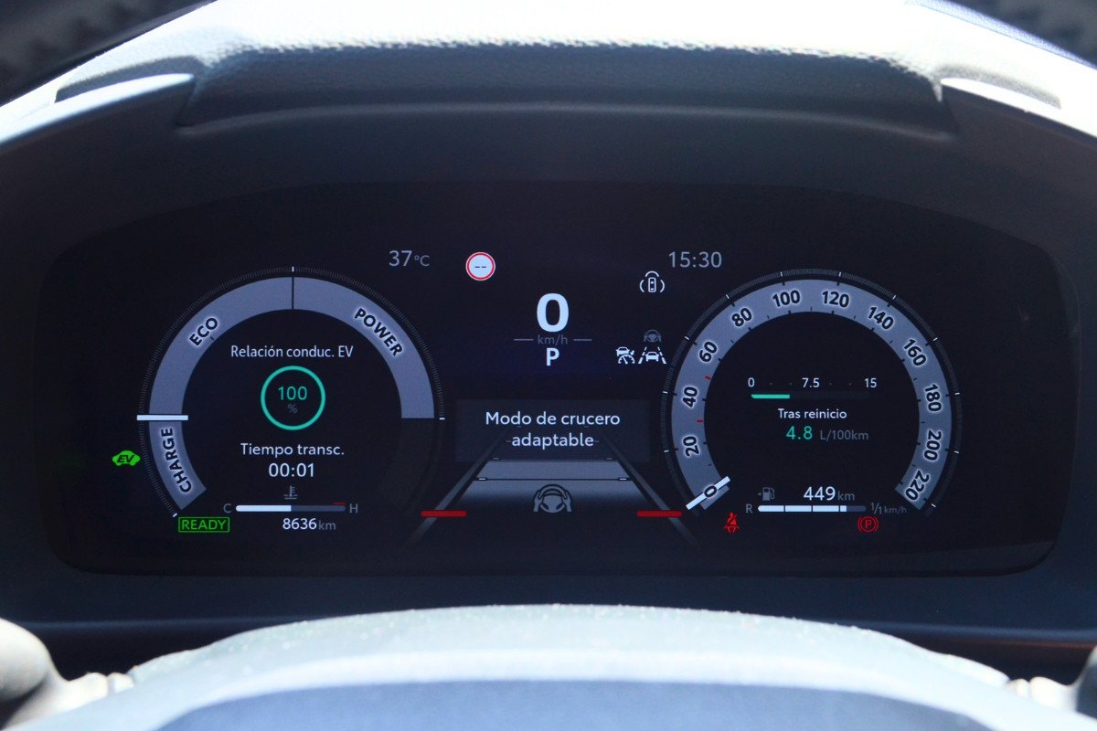 toyota C-HR 200H 2024