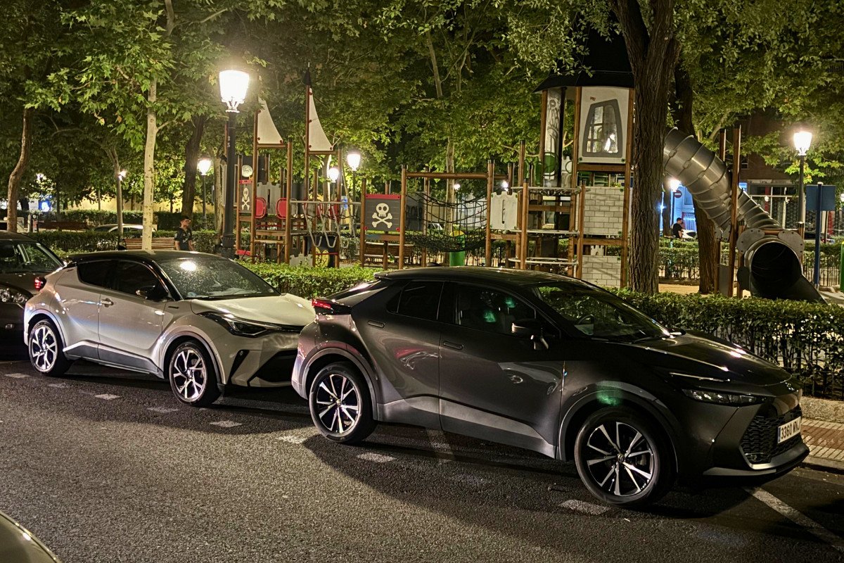 toyota C-HR 200H 2024