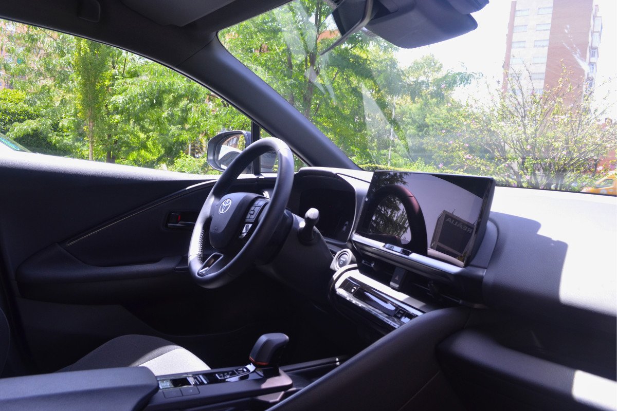 Prueba y opinión del Toyota C-HR 200H: equipamiento, precio, comportamiento, consumo