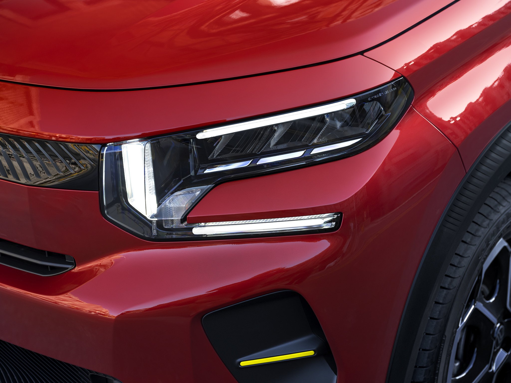 Así es el nuevo Citroën ë-C3: diseño atrevido, con precio asequible y 100% eléctrico