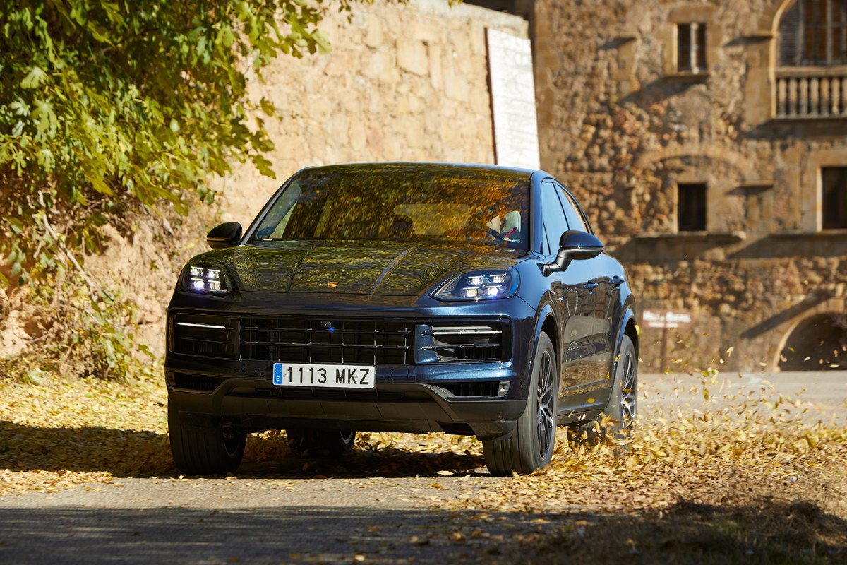 Prueba del nuevo Porsche Cayenne: el SUV que apuesta por los motores híbridos enchufables