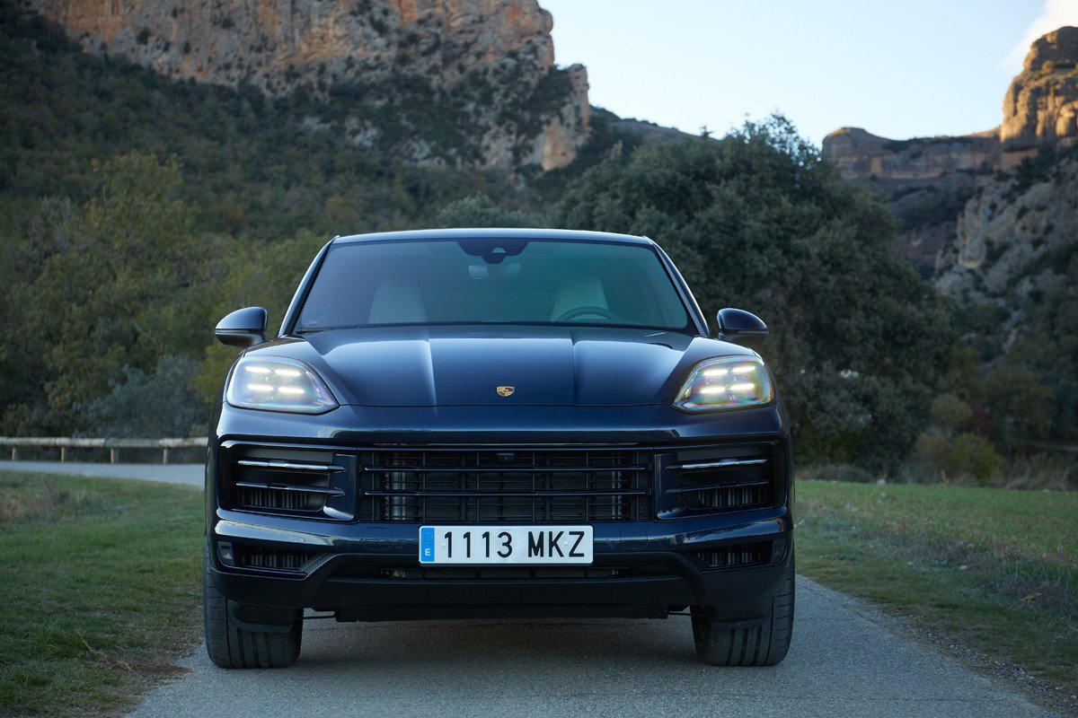 Prueba del nuevo Porsche Cayenne: el SUV que apuesta por los motores híbridos enchufables