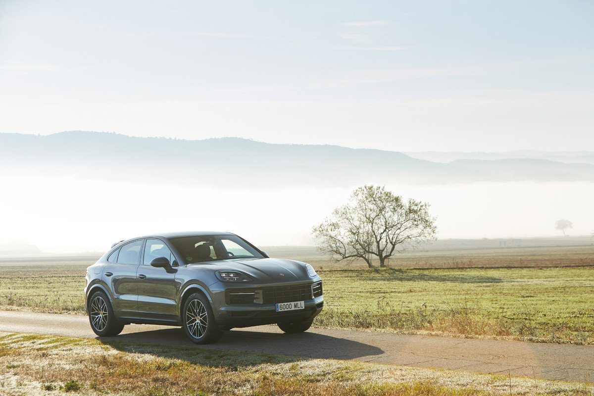 Prueba del nuevo Porsche Cayenne: el SUV que apuesta por los motores híbridos enchufables