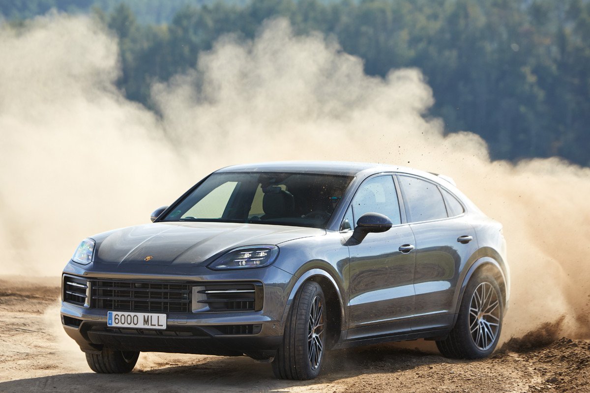 Prueba del nuevo Porsche Cayenne: el SUV que apuesta por los motores híbridos enchufables