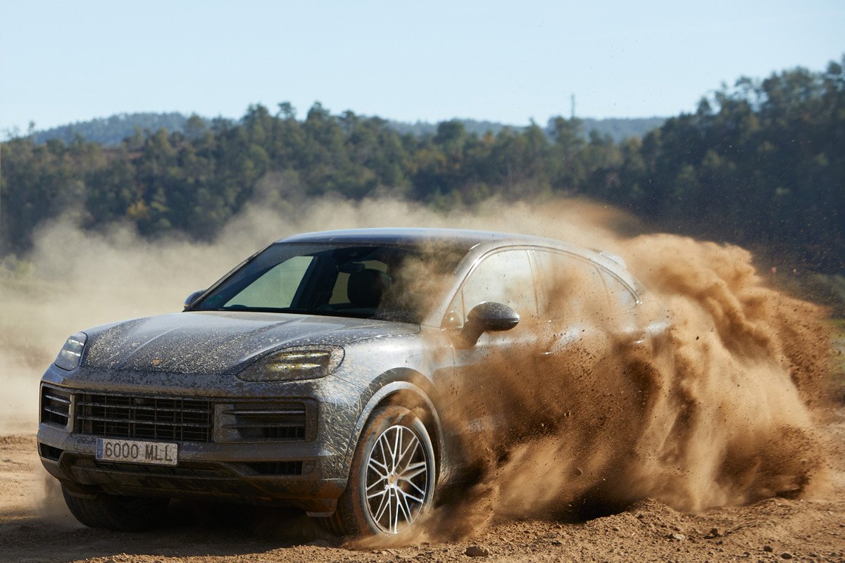 Prueba del nuevo Porsche Cayenne: el SUV que apuesta por los motores híbridos enchufables