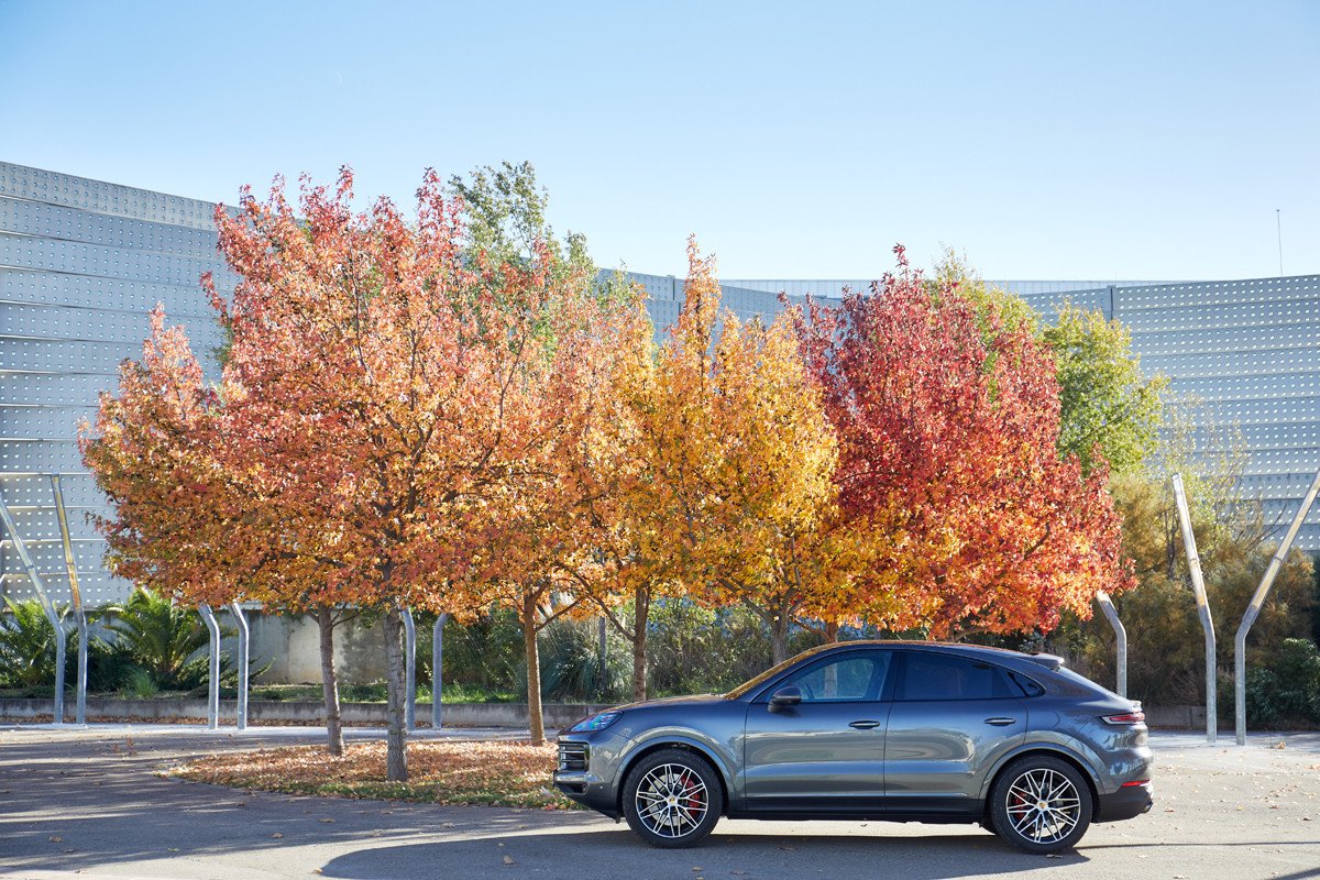 Prueba del nuevo Porsche Cayenne: el SUV que apuesta por los motores híbridos enchufables