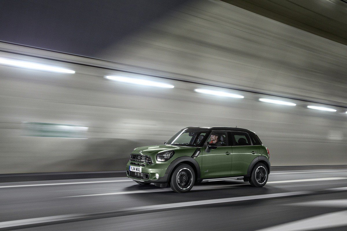 Nuevo MINI CountryMan 2014, leve actualización para el MINI más aventurero