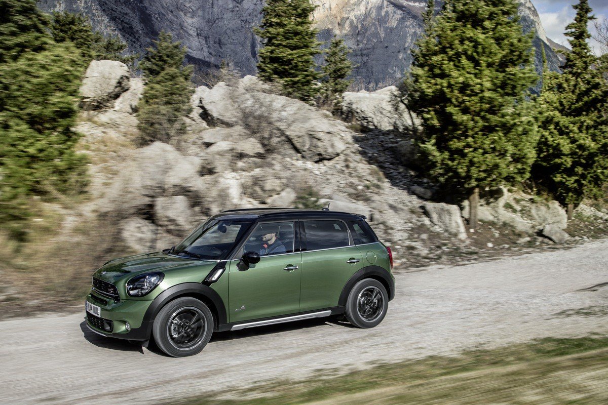 Nuevo MINI CountryMan 2014, leve actualización para el MINI más aventurero