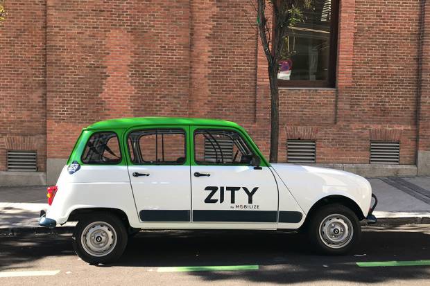 Vuelve el icónico Renault R4, ahora en modo eléctrico