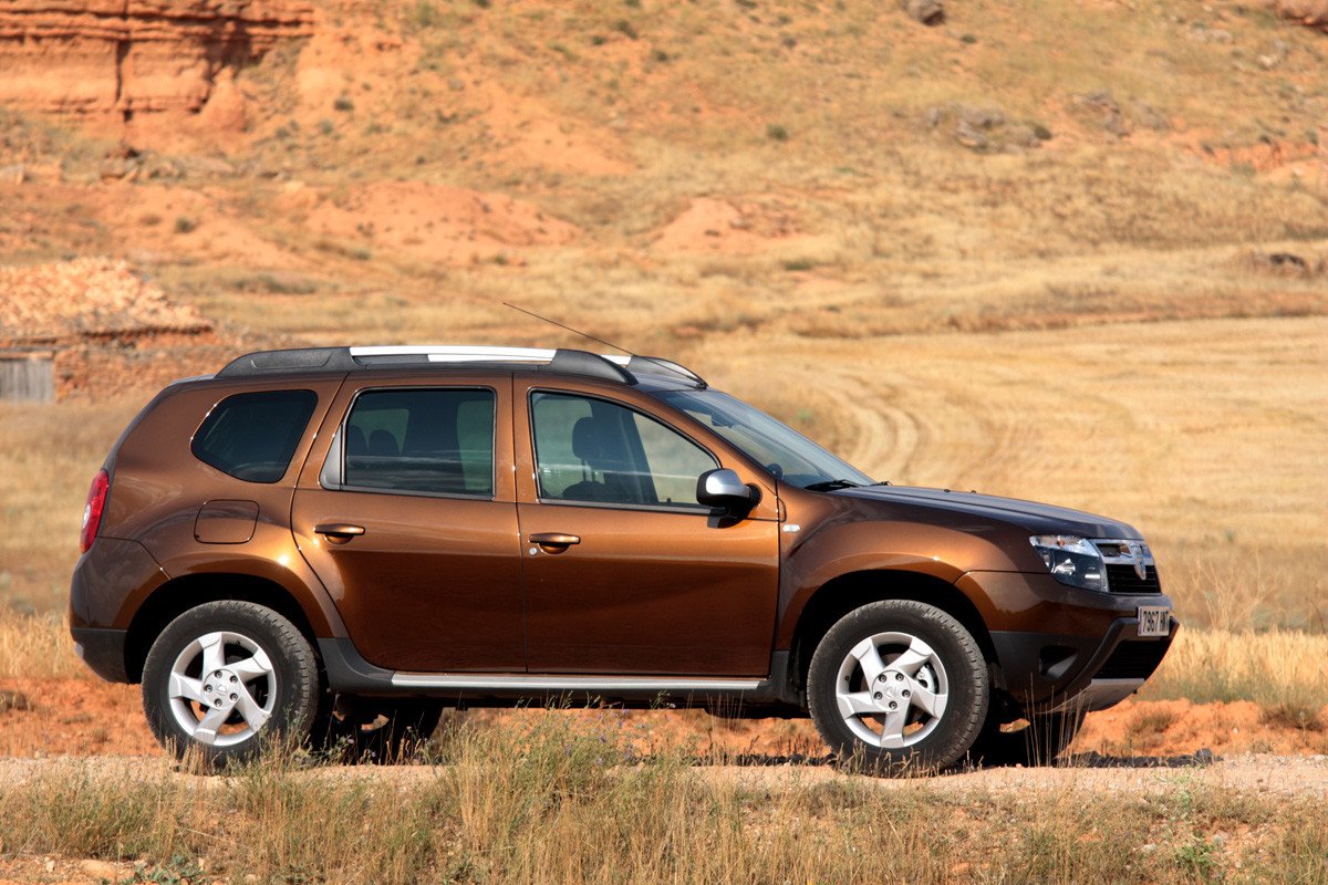 El Dacia Duster coche oficial del Eco Desafío Burn 2013