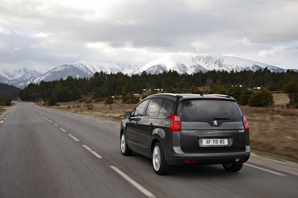 Peugeot 5008: Novedad para el Salón de Frankfurt
