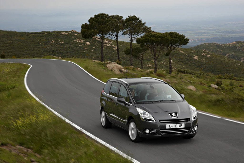 Peugeot 5008: Novedad para el Salón de Frankfurt