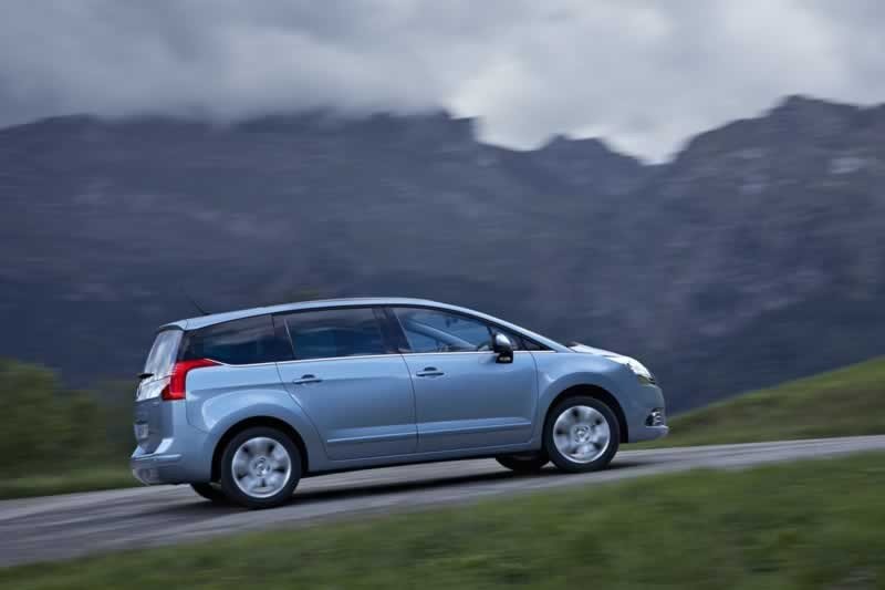 Peugeot 5008: Novedad para el Salón de Frankfurt