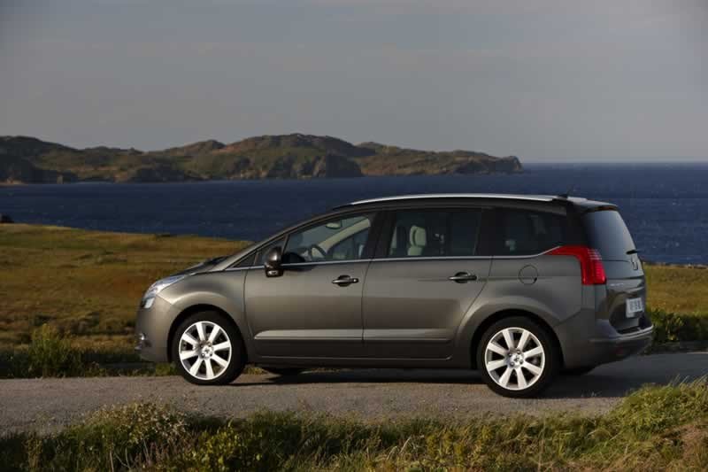 Peugeot 5008: Novedad para el Salón de Frankfurt