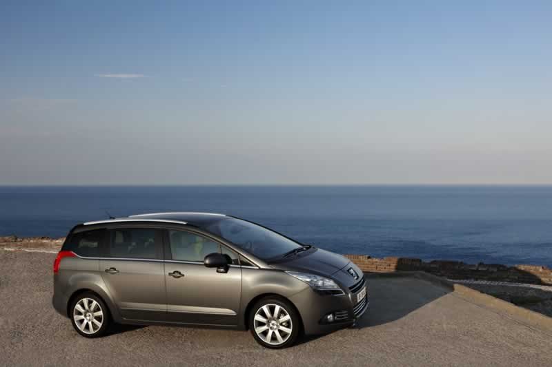 Peugeot 5008: Novedad para el Salón de Frankfurt