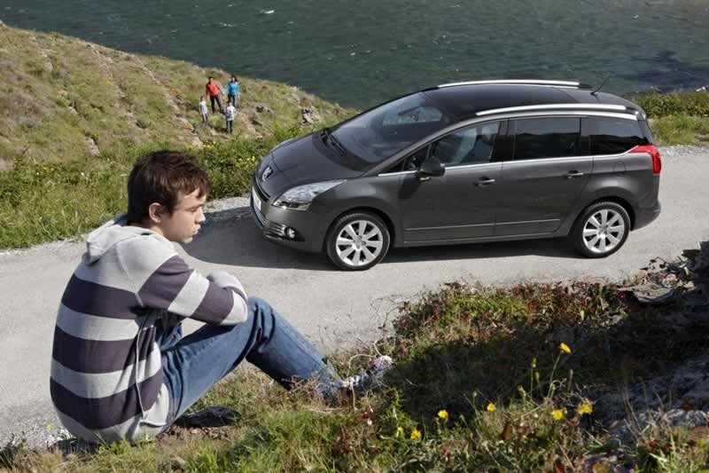 Peugeot 5008: Novedad para el Salón de Frankfurt