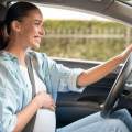 Lo que necesitas saber antes de subir al coche si estás embarazada según los expertos