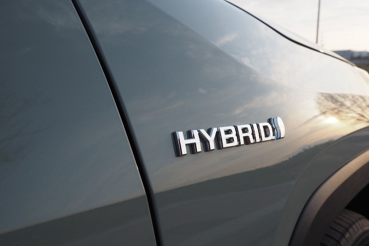 Prueba y opinión del Toyota RAV4 Hybrid AWD-i: ¿es más recomendable la tracción 4x4?