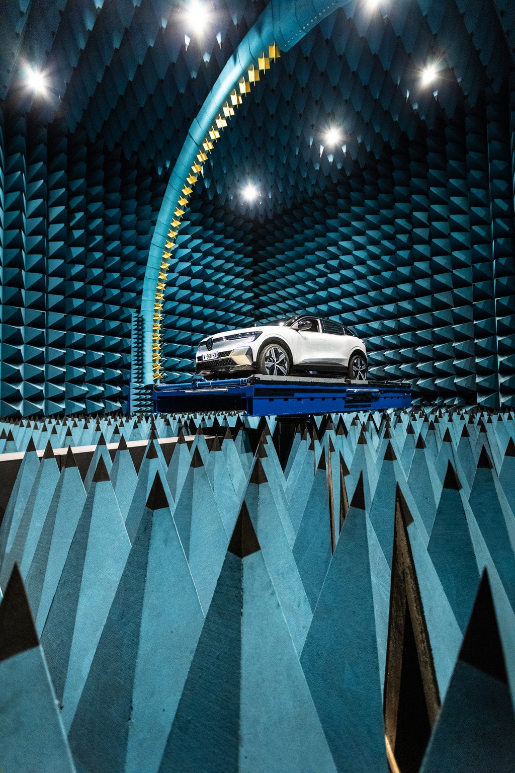 ¿Cómo es Aubevoye? Entramos en el centro secreto de pruebas de Renault