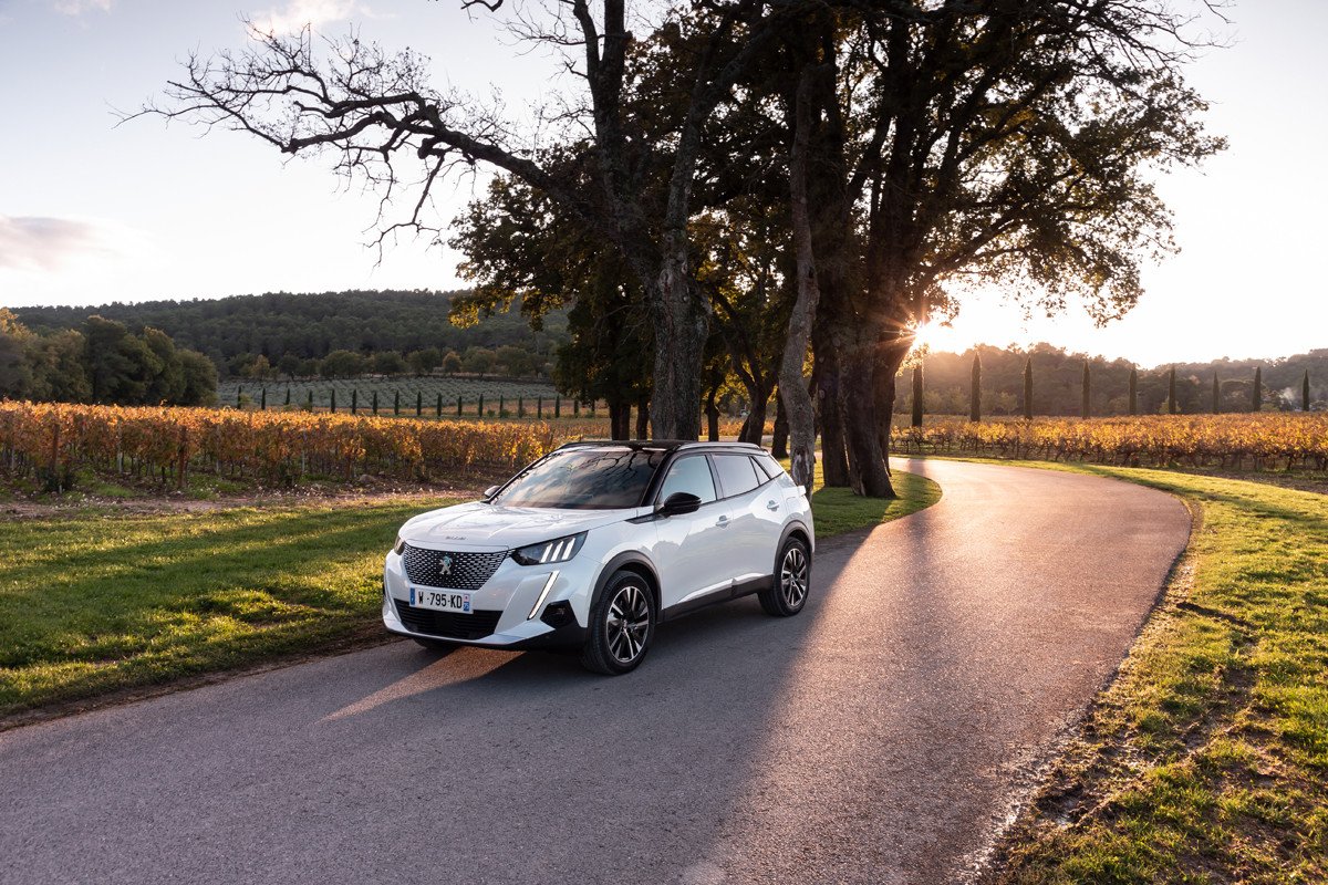 Prueba Peugeot e-2008: el SUV eléctrico que se fabrica en Vigo para todo el mundo