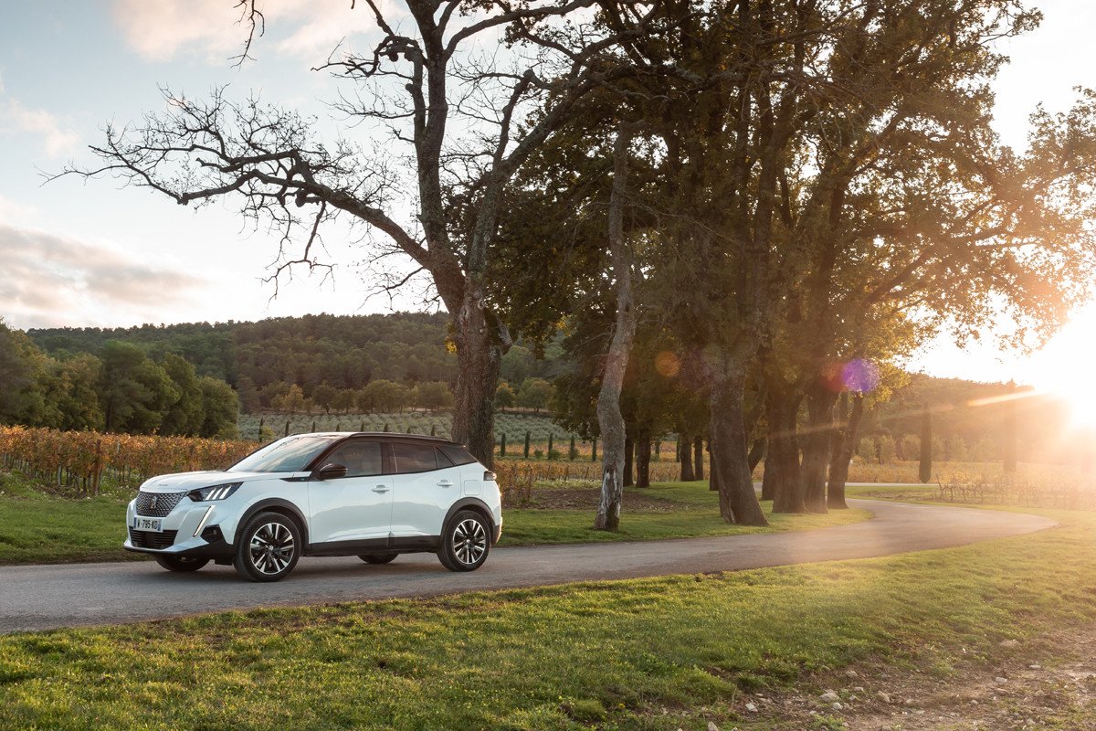 Prueba Peugeot e-2008: el SUV eléctrico que se fabrica en Vigo para todo el mundo