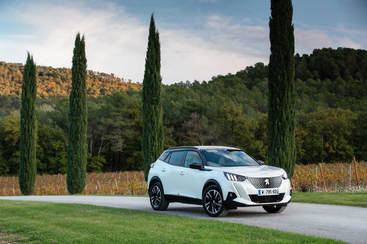Prueba Peugeot e-2008: el SUV eléctrico que se fabrica en Vigo para todo el mundo