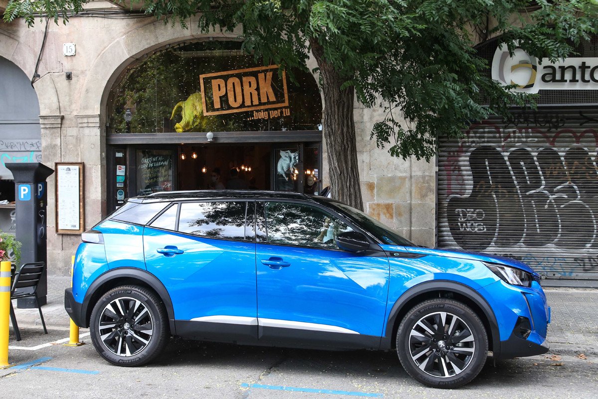 Prueba Peugeot e-2008: el SUV eléctrico que se fabrica en Vigo para todo el mundo