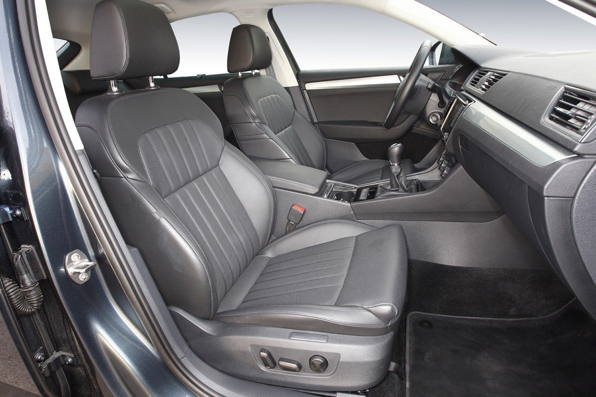 Prueba Skoda Superb 1.6 TDI 120 CV: no tan básico 