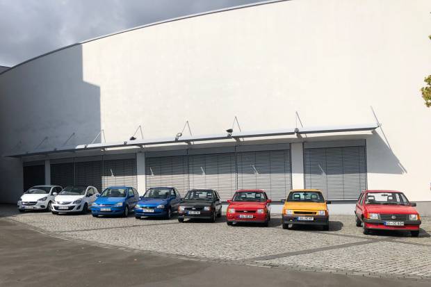 Prueba Opel Corsa clásicos: conducimos sus primeras generaciones en su 40 Aniversario