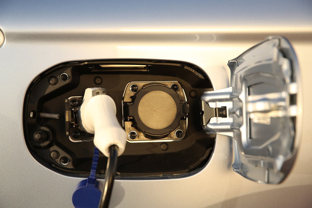 Mitsubishi Outlander PHEV: un híbrido enchufable a precio de diésel.