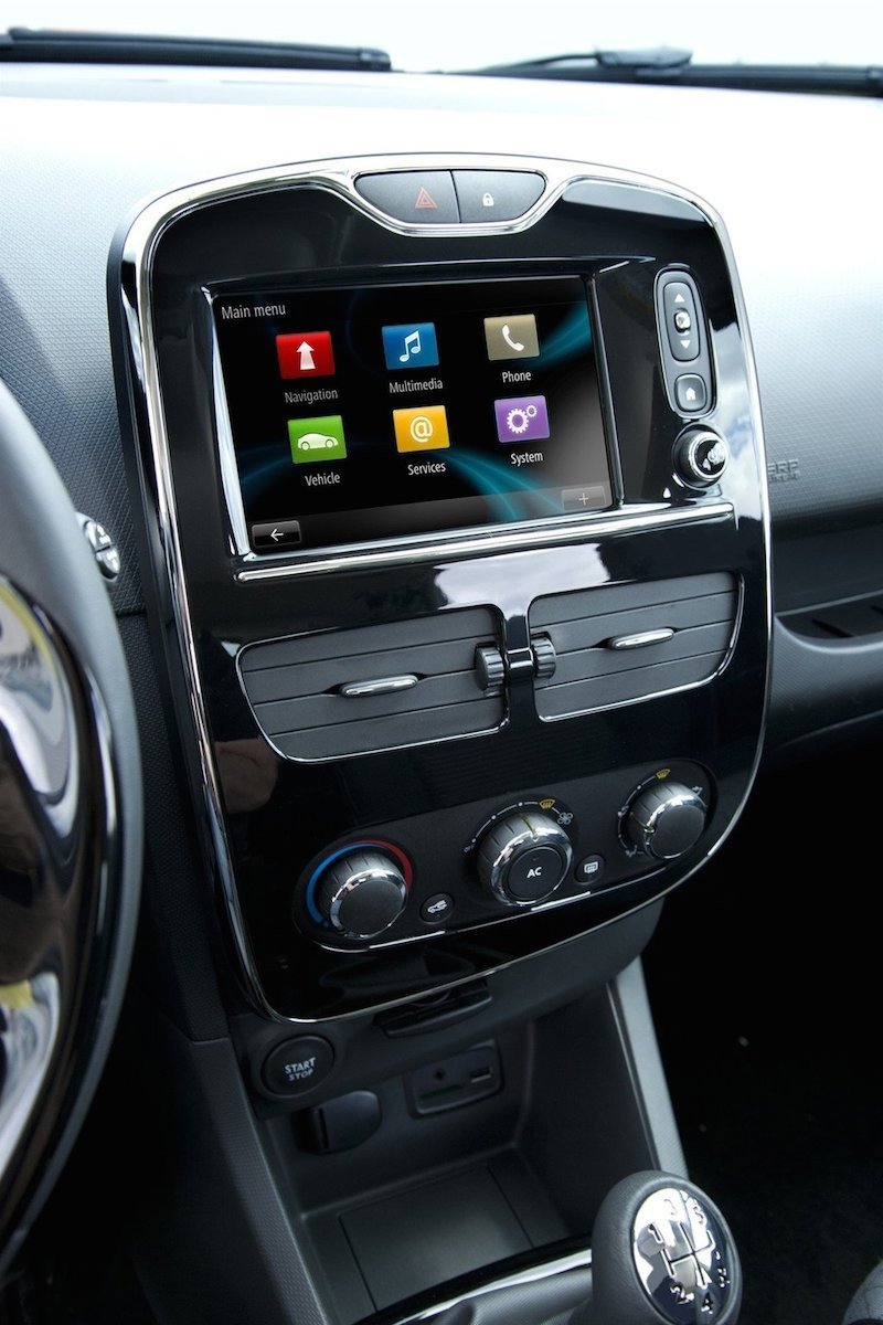 Facebook y SuperMemo, dos nuevas aplicaciones para R-Link de Renault