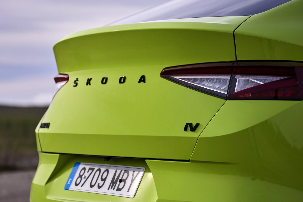Prueba y opinión Skoda Enyaq Coupé iV: precios actuales y la versión más potente, RS