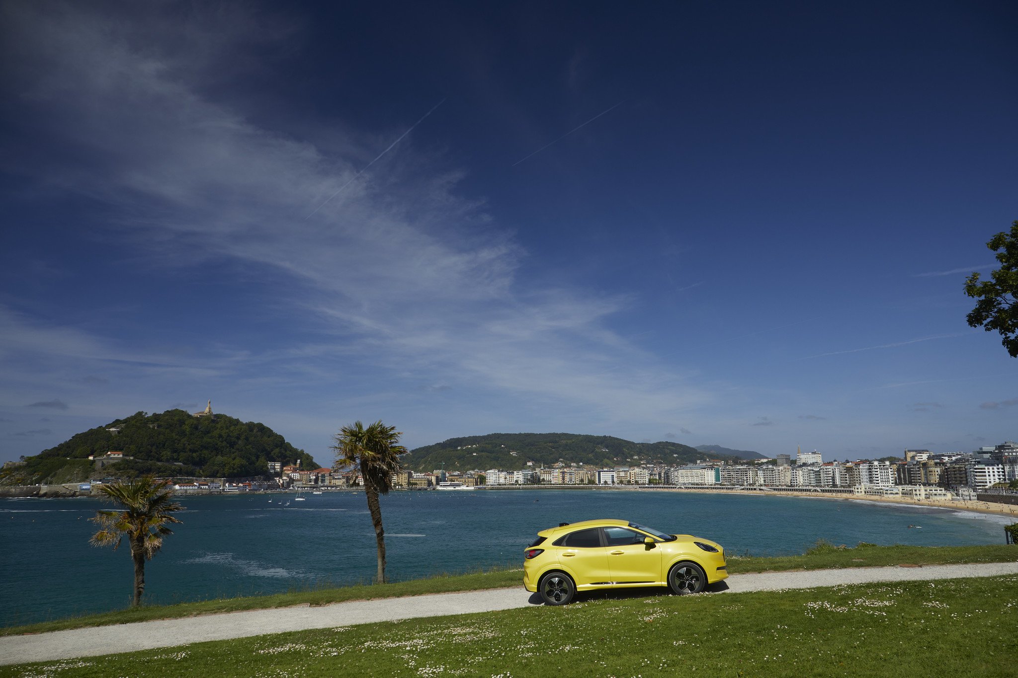 Prueba y opinión Ford Puma eléctrico: el Gen-E desde 125 euros al mes líder en espacio 