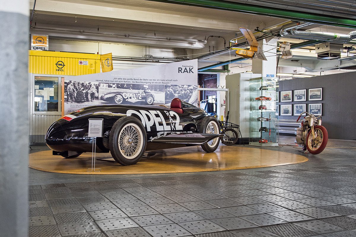 Opel Classic crea un tour virtual por los 160 años de la marca