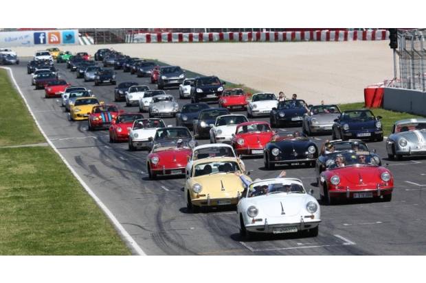 Porsche reúne 406 modelos en el Espíritu de Montjuic
