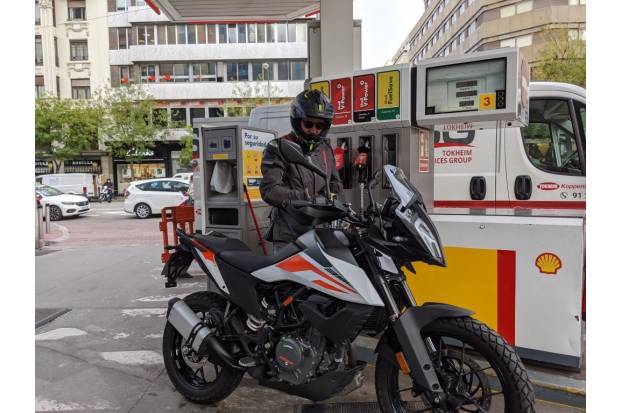 Gasolina 95 o 98: ¿cuál es mejor para mi moto?