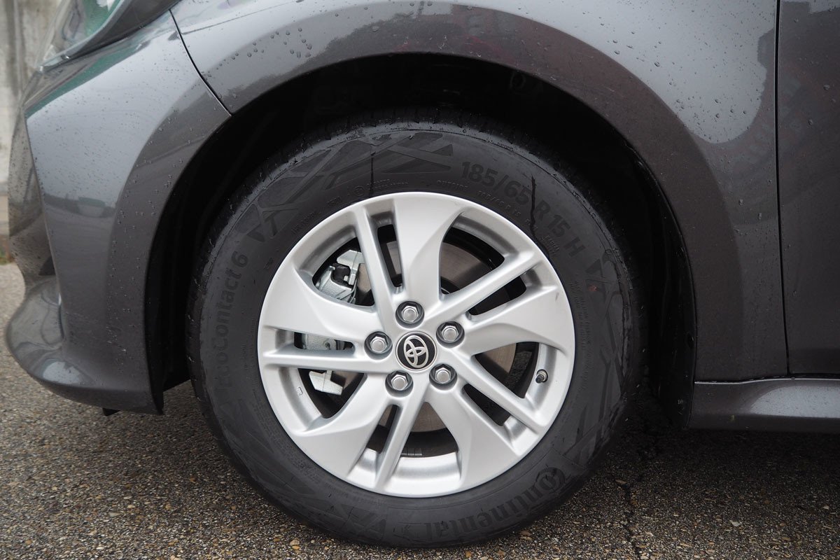 Prueba y opinión del Toyota Yaris Hybrid: mejor comportamiento y más eficiente