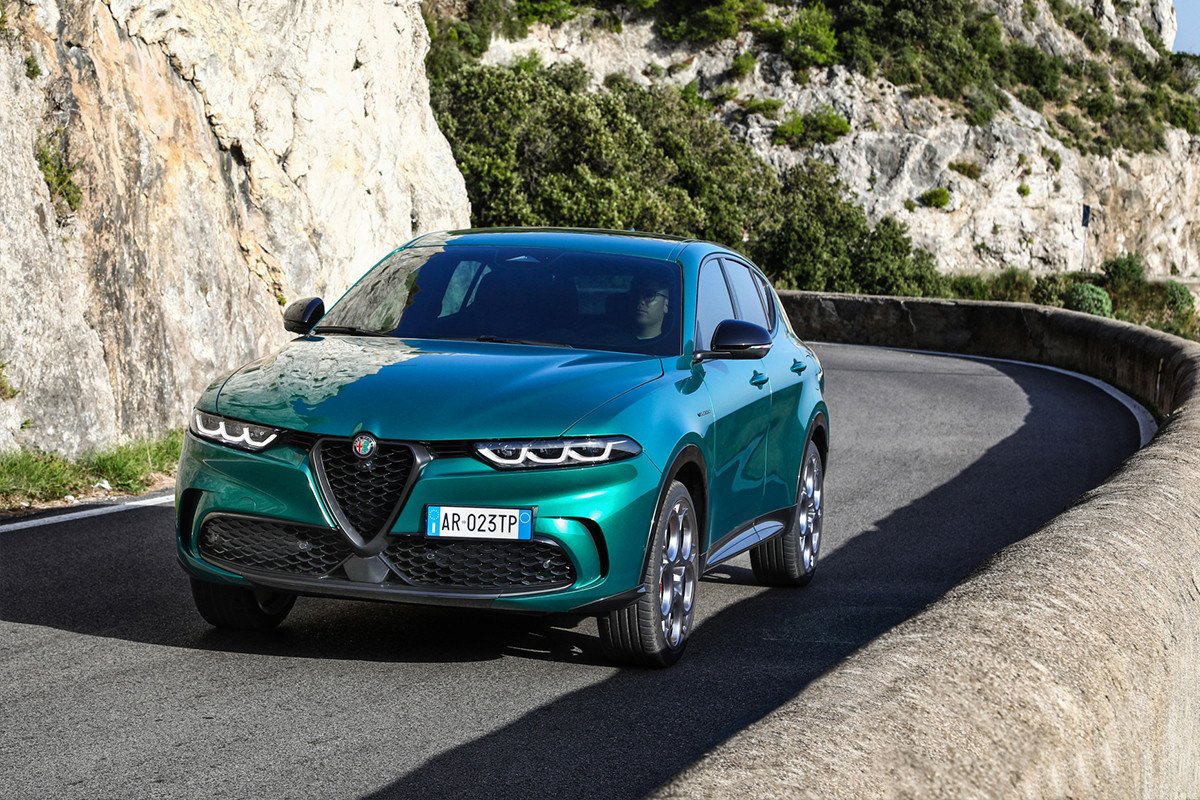 Alfa Romeo Tonale en carretera