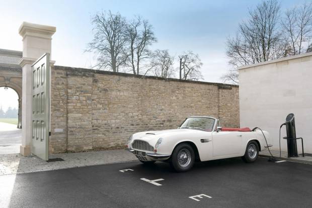 Aston Martin diseña su primer clásico con motor eléctrico