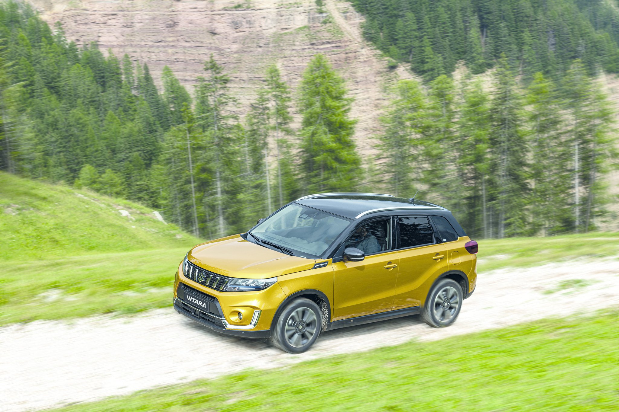 Prueba Suzuki Vitara Hybrid: gama, precios y opinión