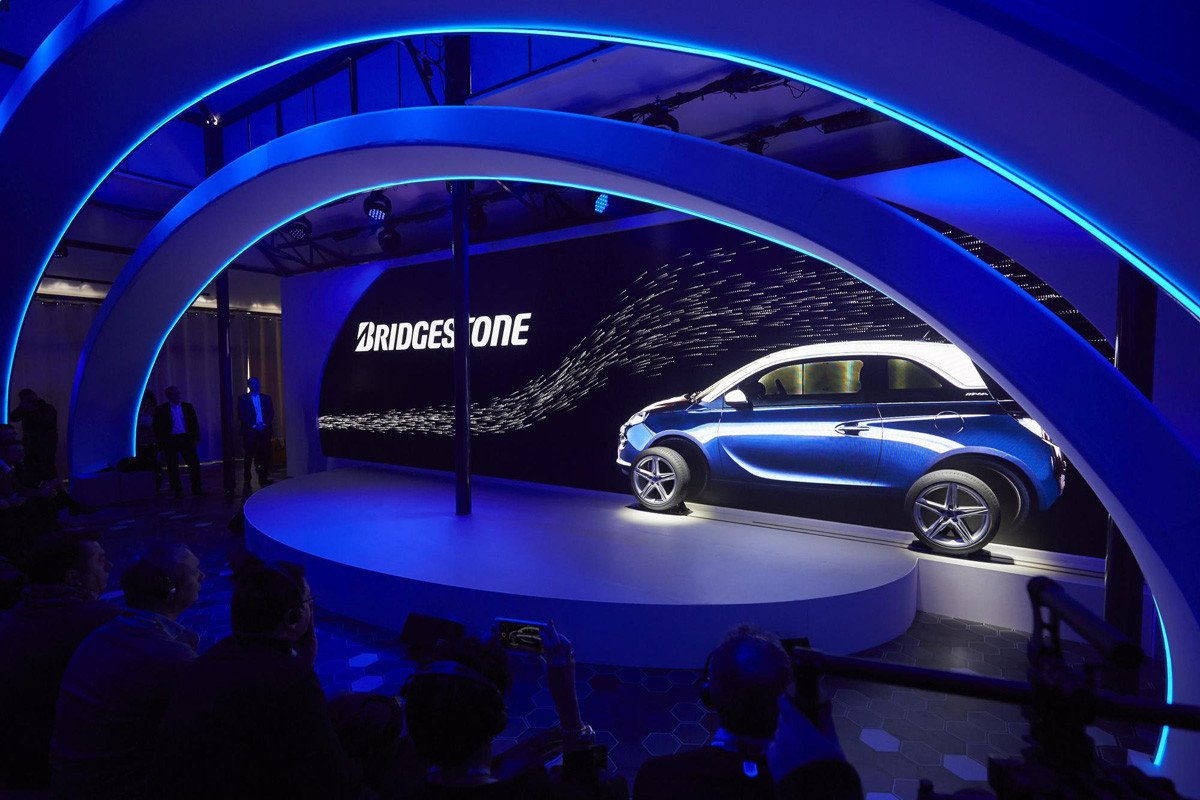 Nuevos Bridgestone DriveGuard, circula 80 km pinchado