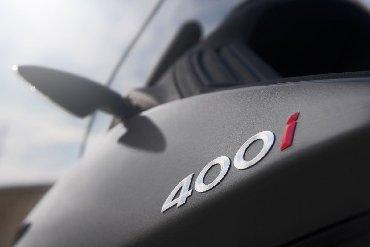 Peugeot Metropolis: Se conduce con carnet de coche