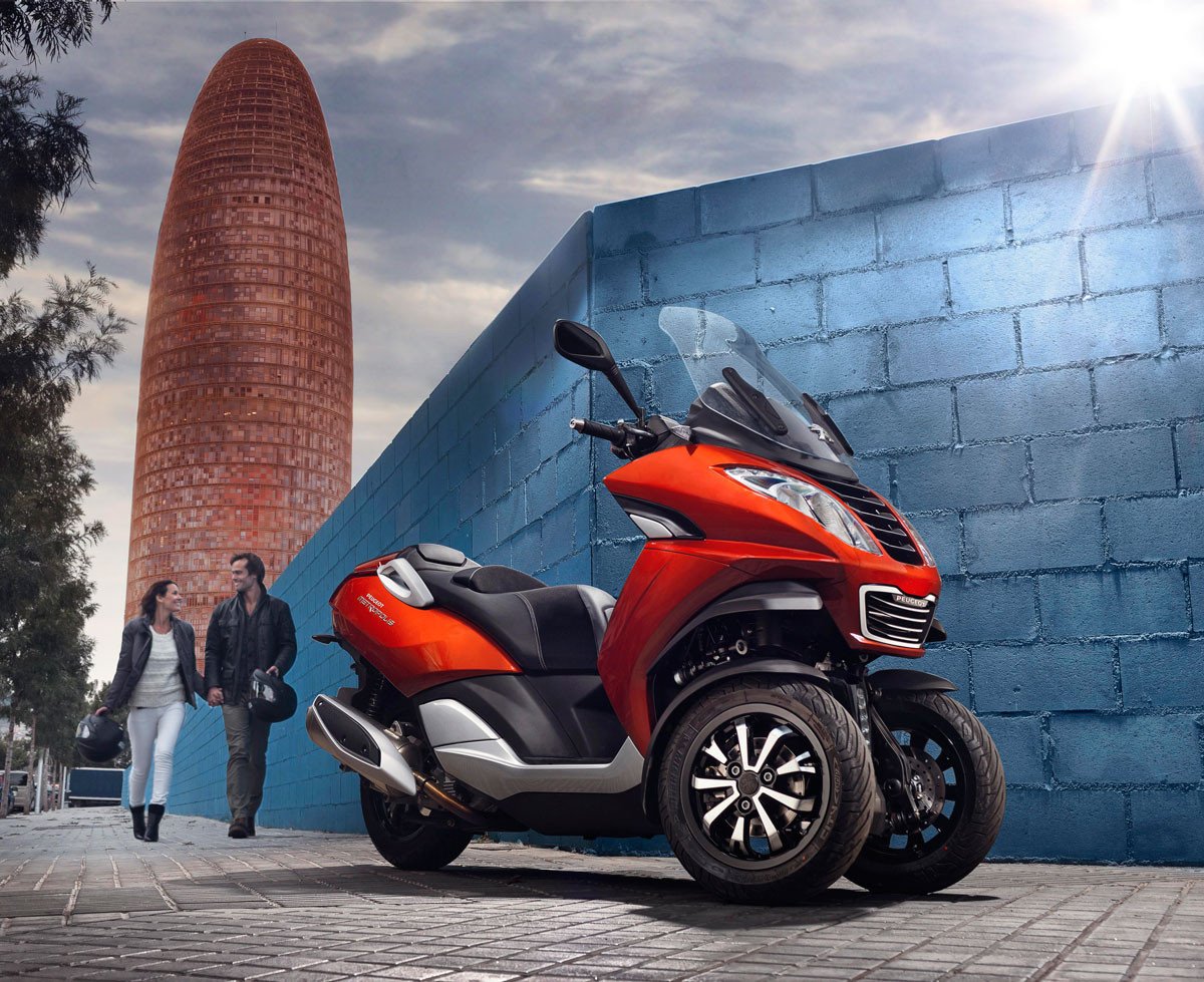 Peugeot Metropolis: Se conduce con carnet de coche