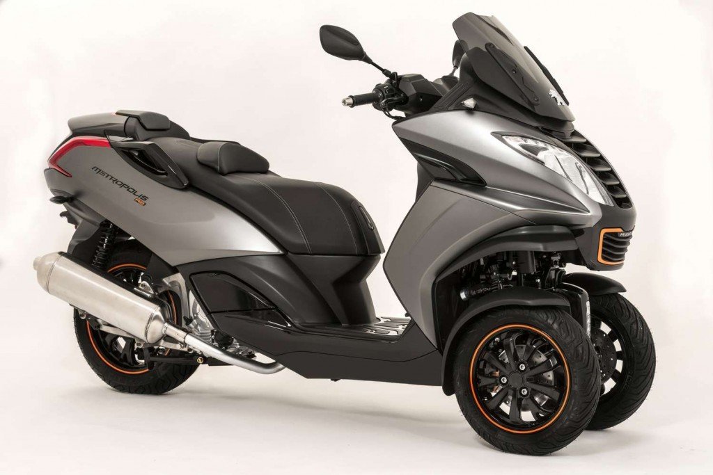 Peugeot Metropolis: Se conduce con carnet de coche